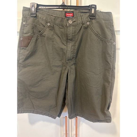 Wrangler Workwear Olive Green Utility Shorts Men's Size 36 Relaxed Fit - Picture 1 of 6